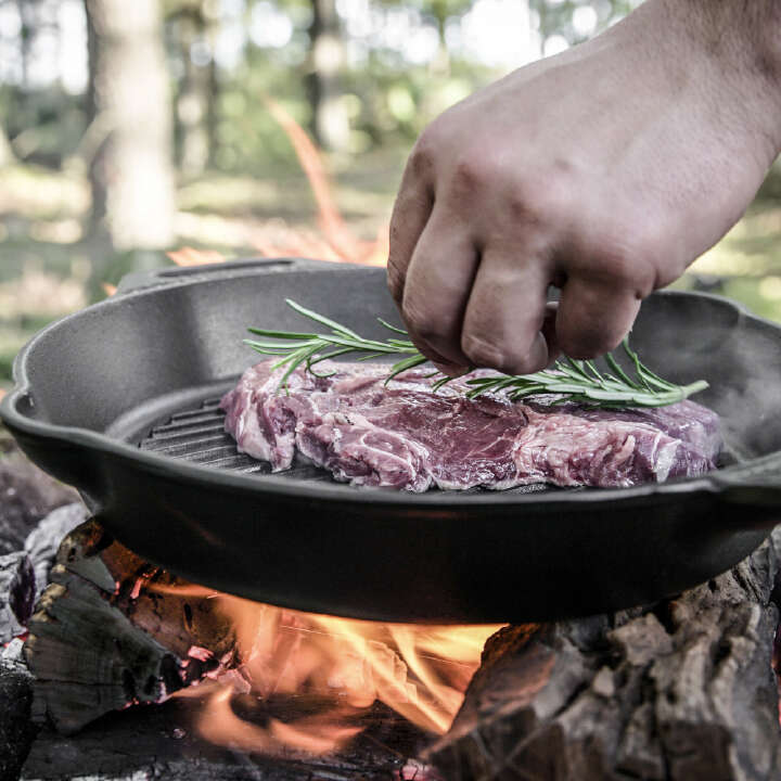 Petromax Grill-Feuerpfanne GP35 mit Stiel